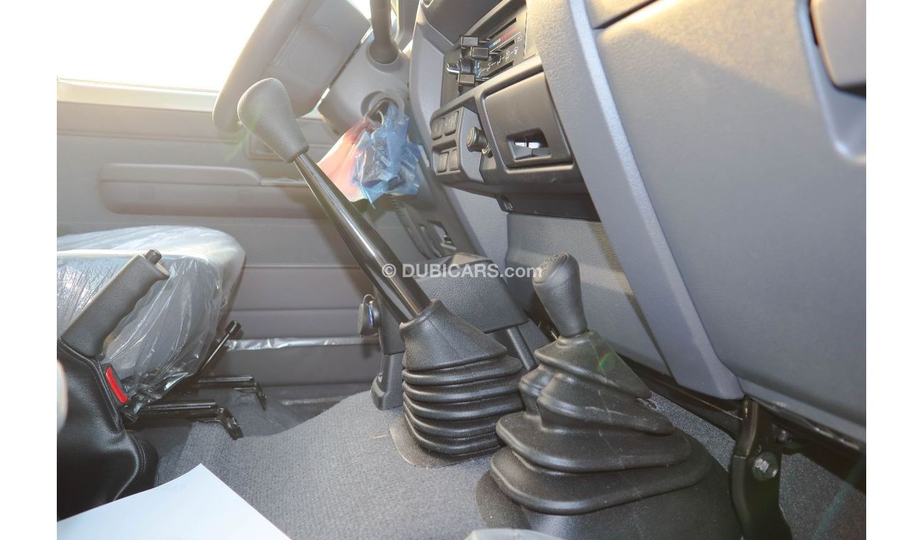 Toyota Land Cruiser 70 TOYOTA LAND CRUISER HARDTOP 4.0L 2023