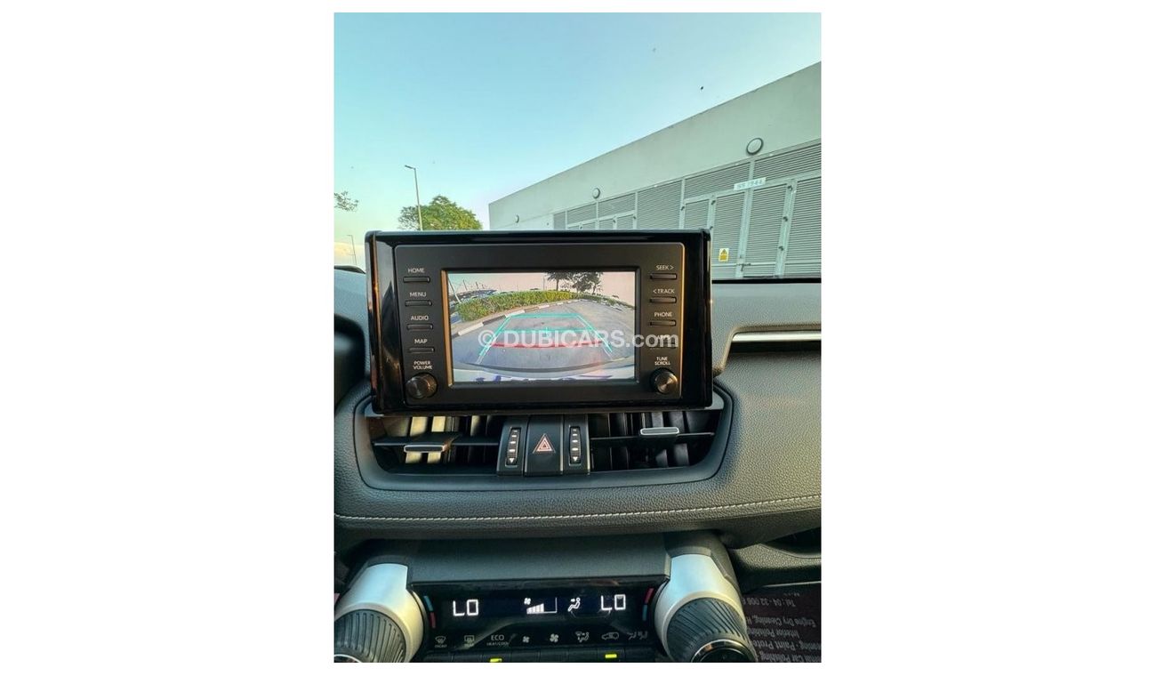 تويوتا راف ٤ XLE