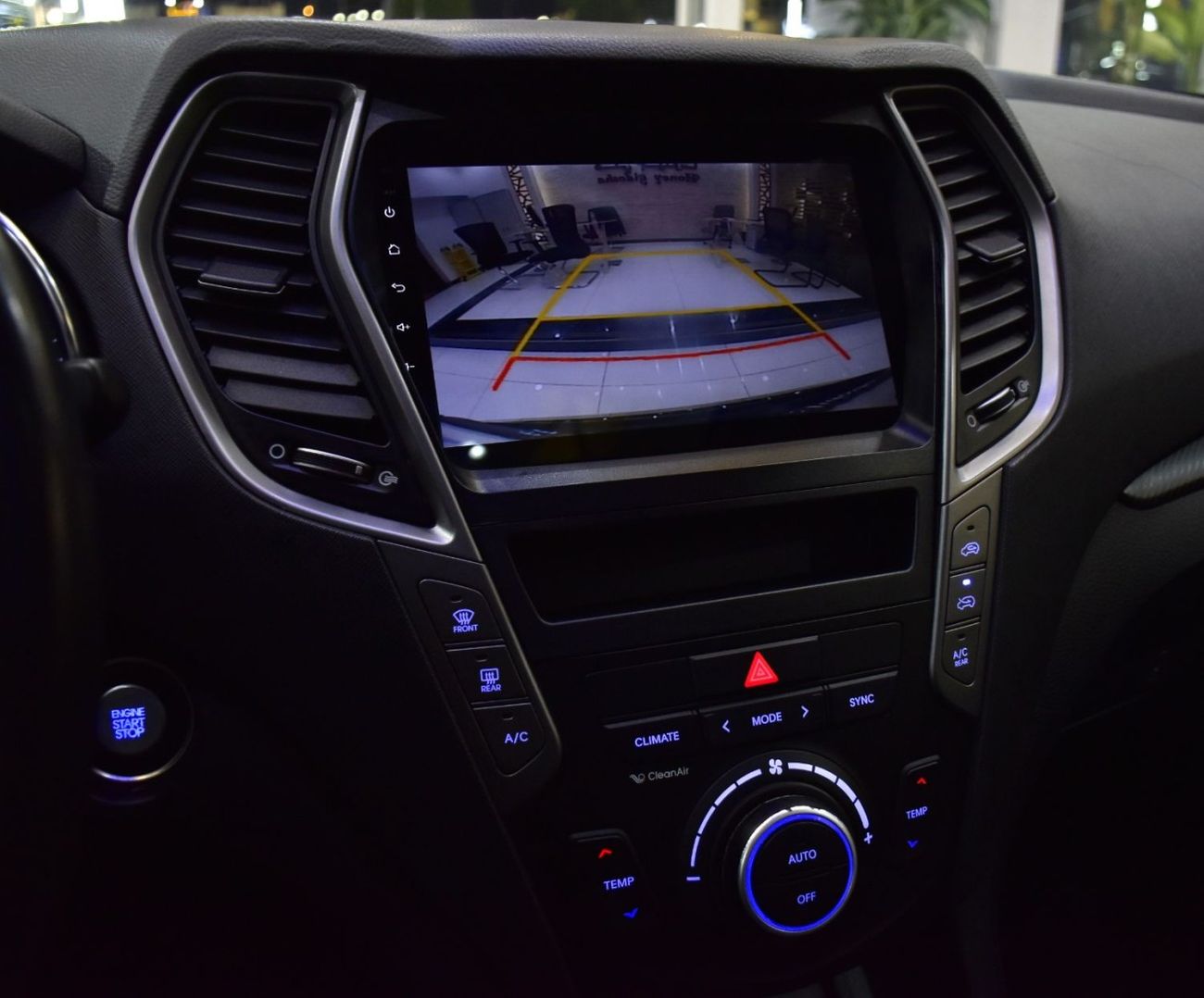 هيونداي سانتا في EXCELLENT DEAL for our Hyundai SantaFe 4WD ( 2016 Model ) in Black Color GCC Specs