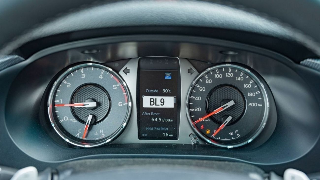 Toyota Hilux 2024 Toyota Hilux GR-SPORT 2.8L Diesel AT with Compressor - GCC (Export price)