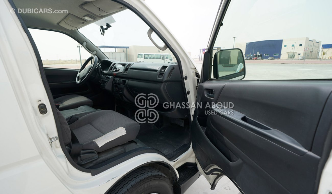 تويوتا هاياس Certified Vehicle with Delivery option; Hiace (GCC Specs) in good condition(Code : 9396)