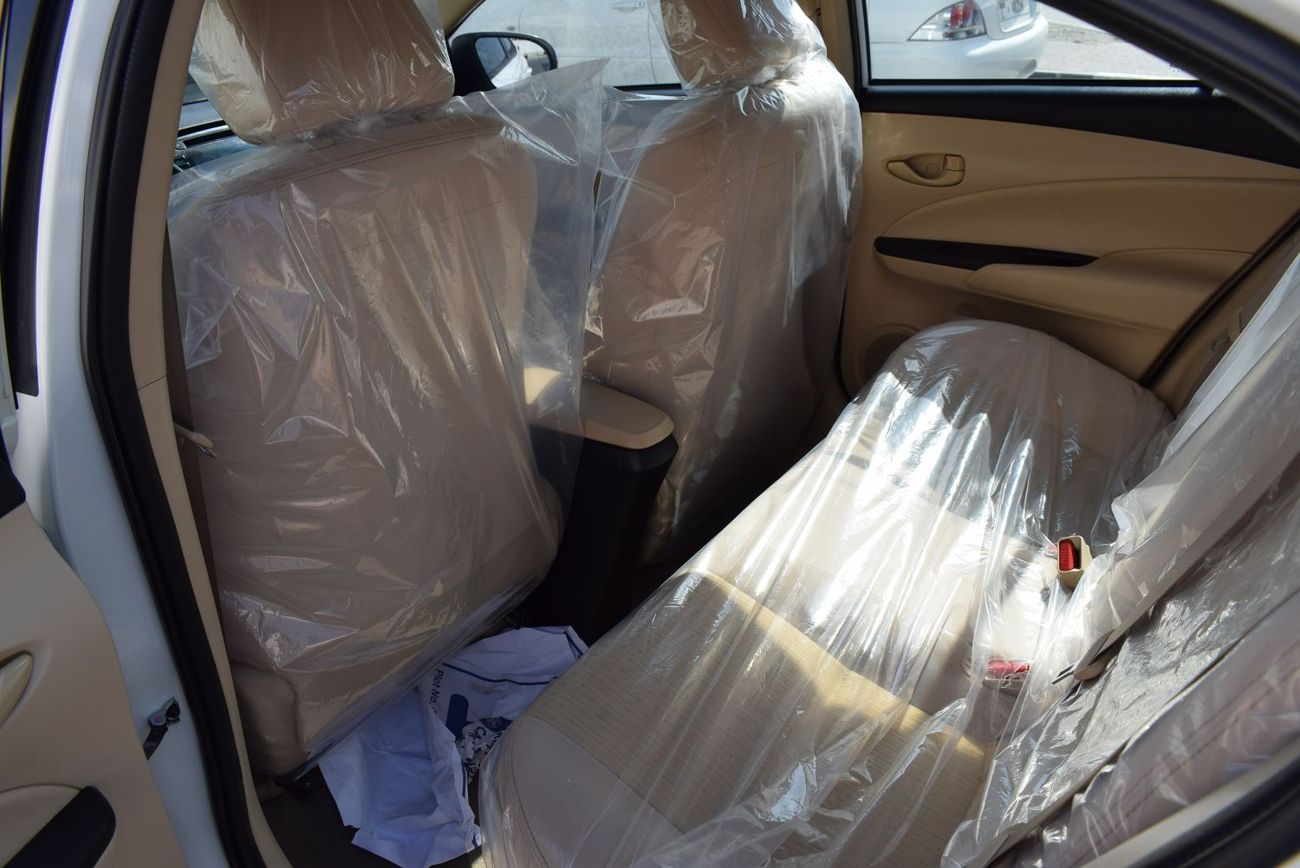 تويوتا يارس 