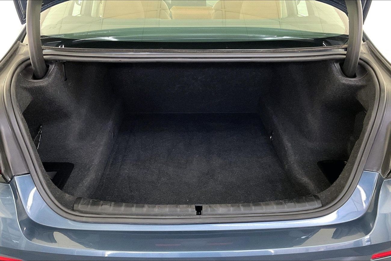 كيا كادنزا EX | ضمان مجاني لمدة عام | 0 دفعة أولى