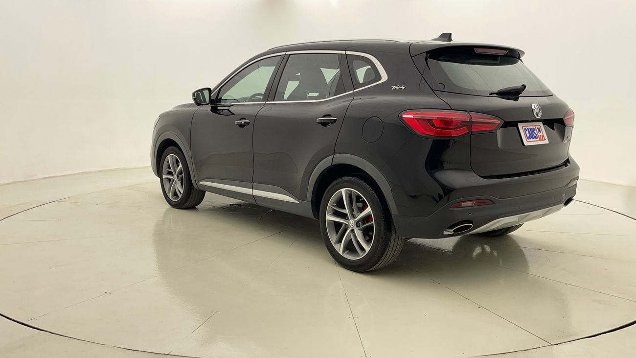 أم جي HS LUXURY TROPHY 2 | بدون دفعة مقدمة | اختبار القيادة في المنزل