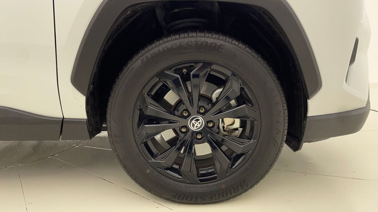 تويوتا راف ٤ VXR HEV 2.5 | بدون دفعة مقدمة | اختبار القيادة في المنزل