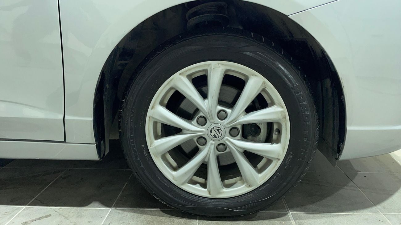 أم جي 5 2023 STD | AED 392/Month | 0 DP | 30 Day Return | Warranty | Service History