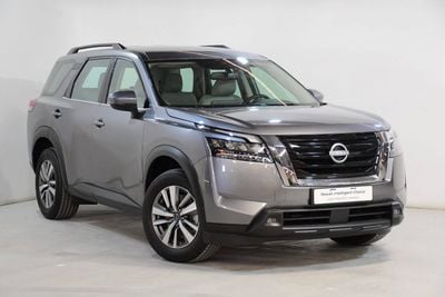 Nissan Pathfinder S 2WD 2.0