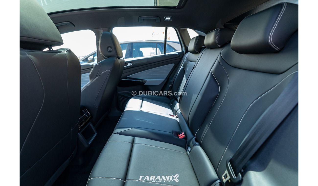 Volkswagen ID.4 Pure+ 2021 Blue / Blue