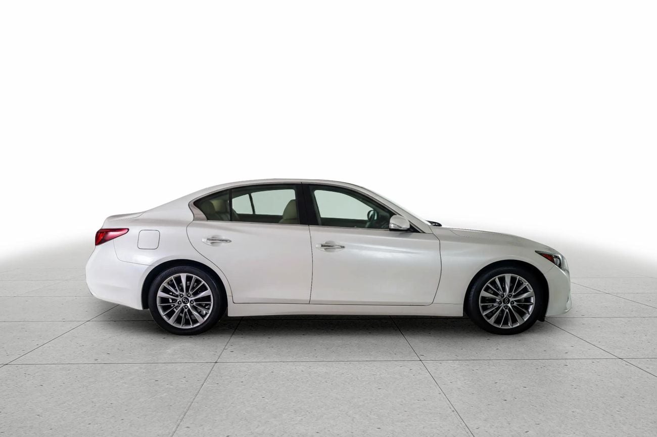 إنفينيتي Q50 LUXE 3.0