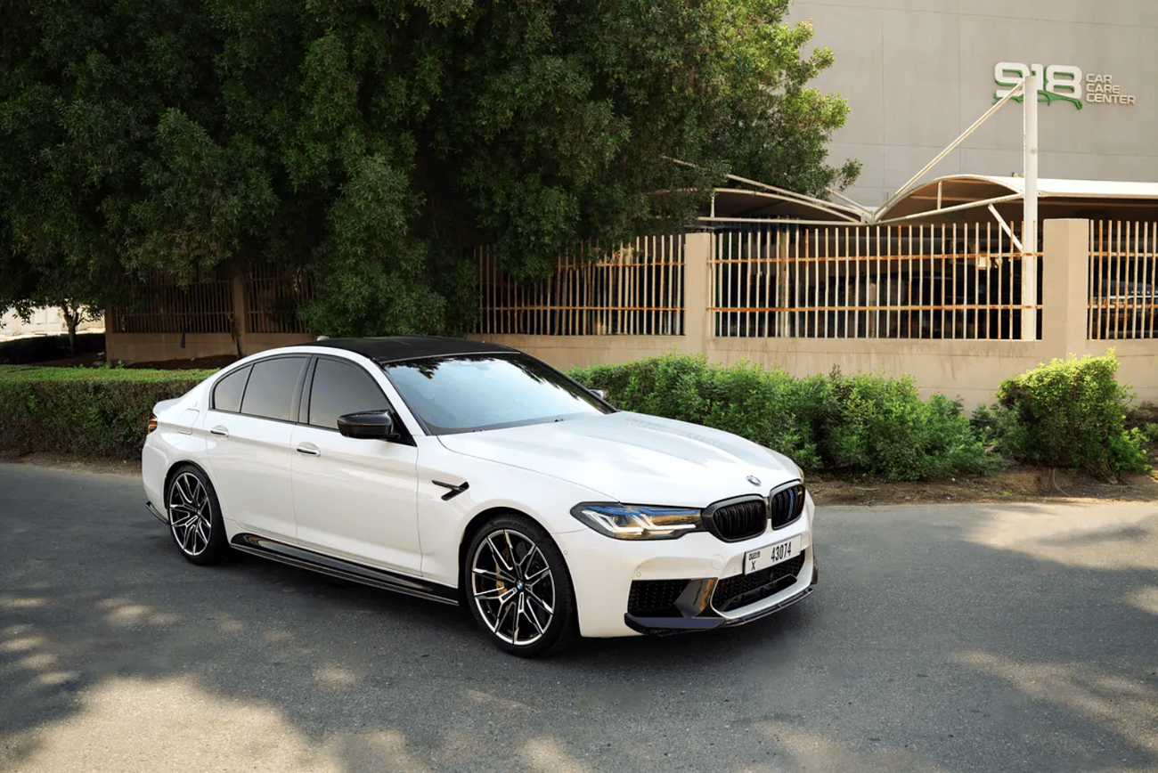 BMW M5 Competition 4.4L (617 HP)