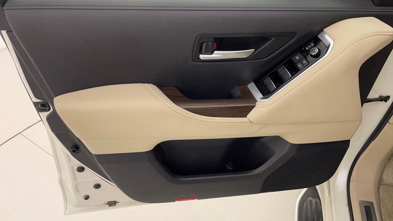 Toyota Land Cruiser GXR 4 | Zero Down Payment | Home Test Drive