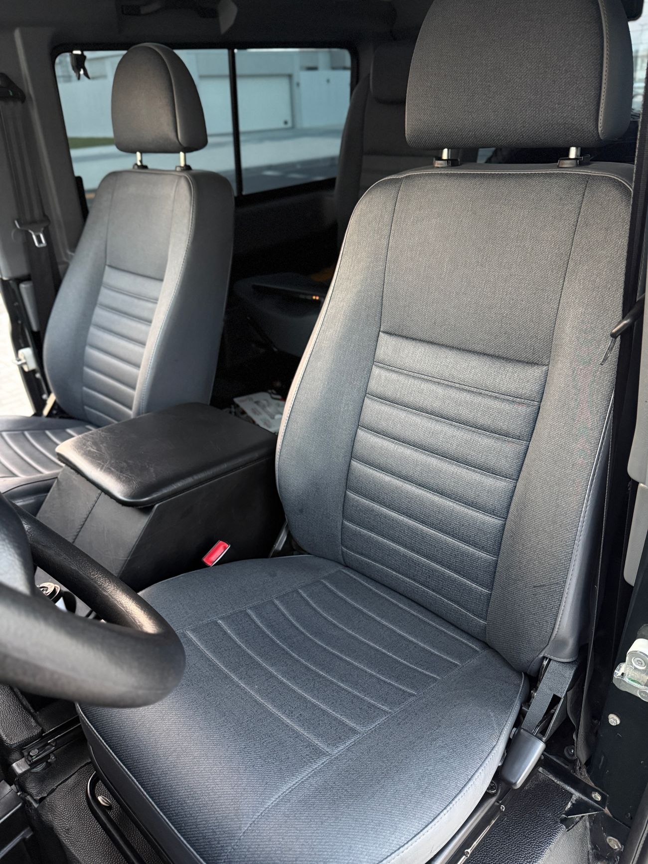 Land Rover Defender 90 2,4L