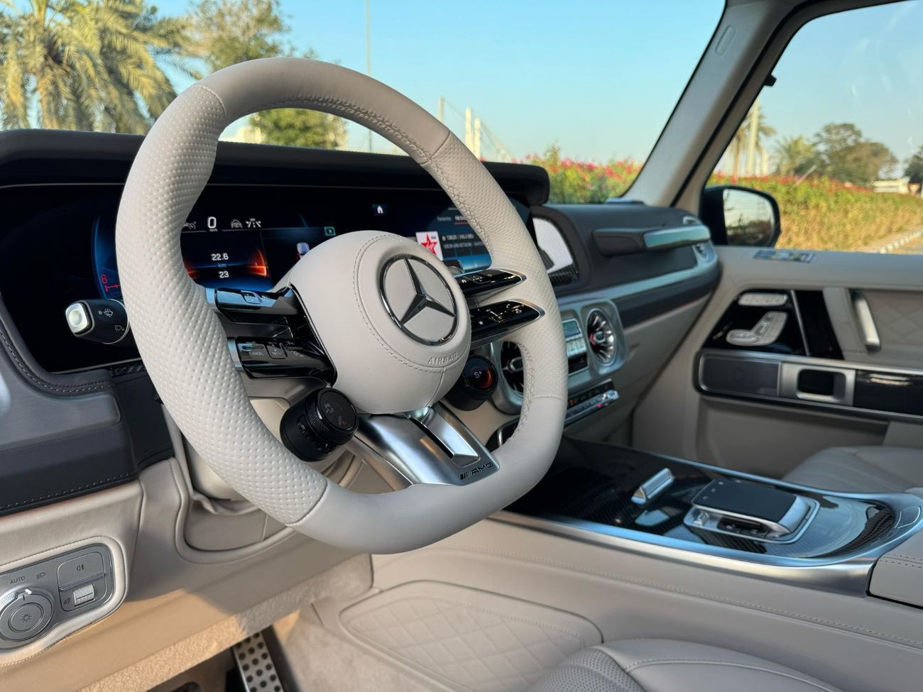 Mercedes-Benz G 63 AMG 4MATIC SUV **2025**GCC SPEC UNDER WARRANTY AND SERVICE CONTRACT