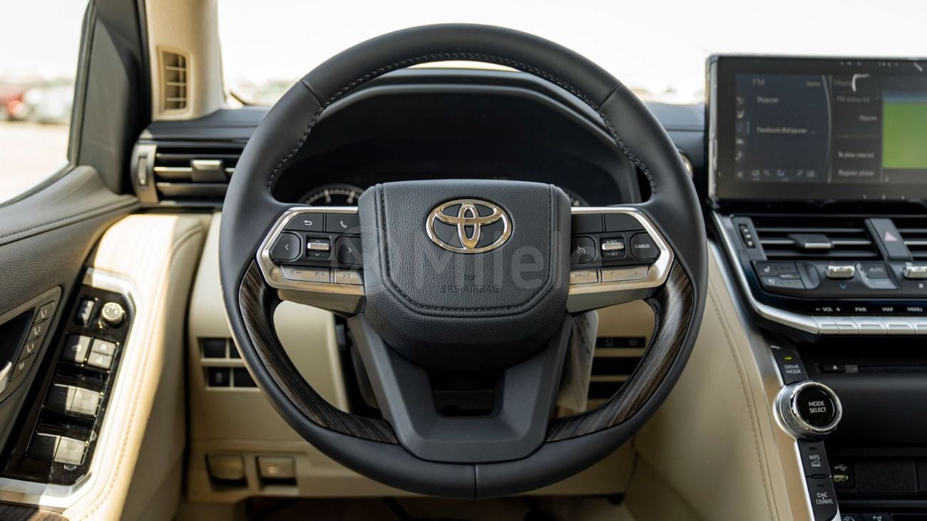تويوتا لاند كروزر VXR