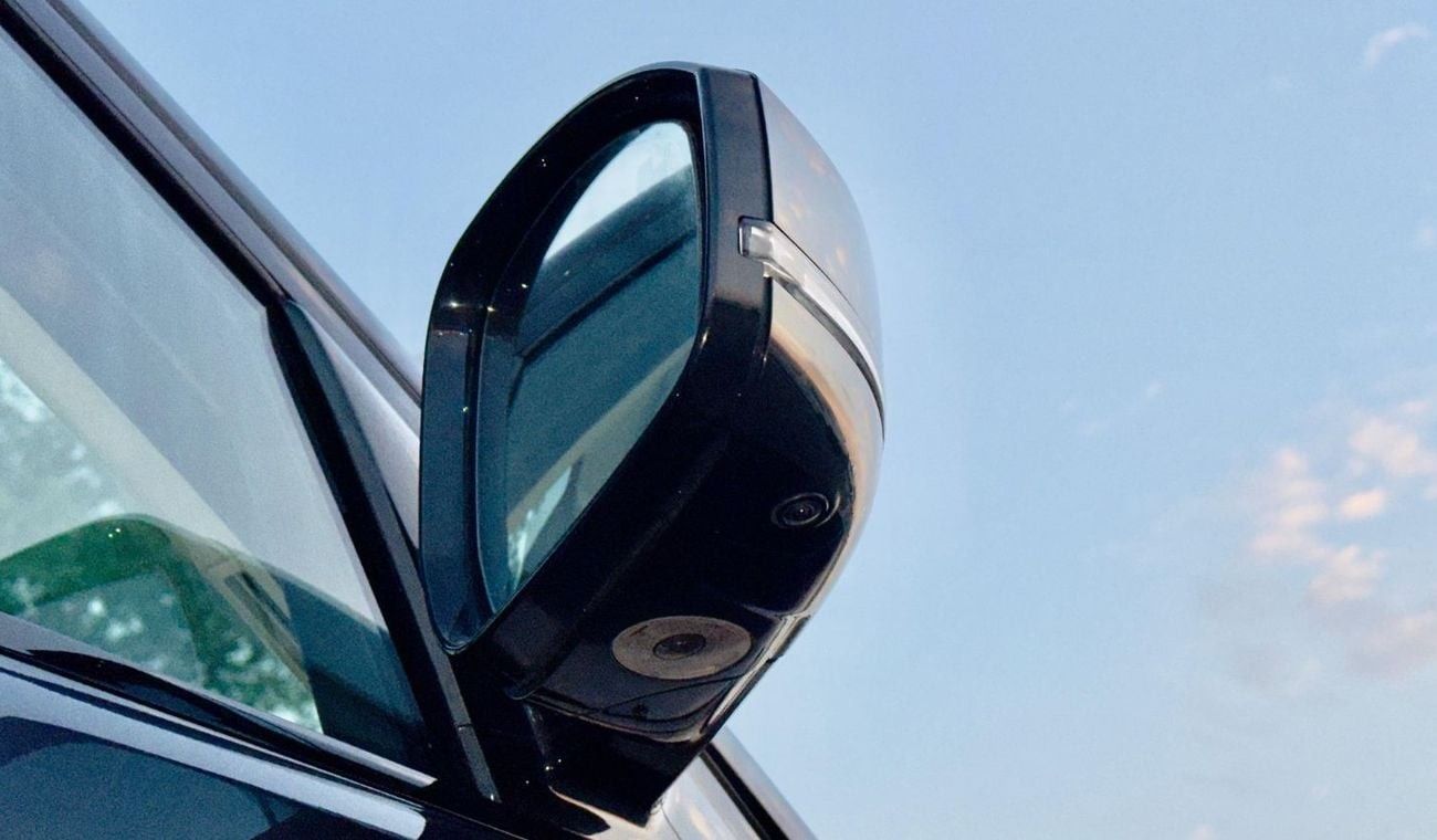 Land Rover Range Rover PREMIUM BEIGE INTERIOR | RHD | 4.4L DIESEL ENGINE | 2017 | 360° CAMERA | PANORAMIC ROOF