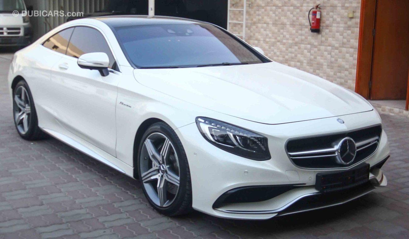 Mercedes-Benz S 63 AMG Coupe 4 Matic