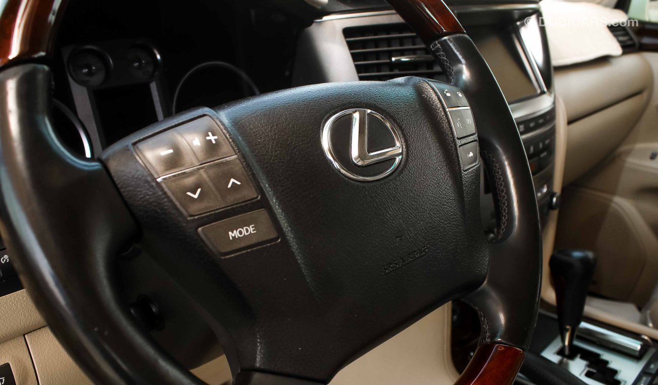 Lexus LX570