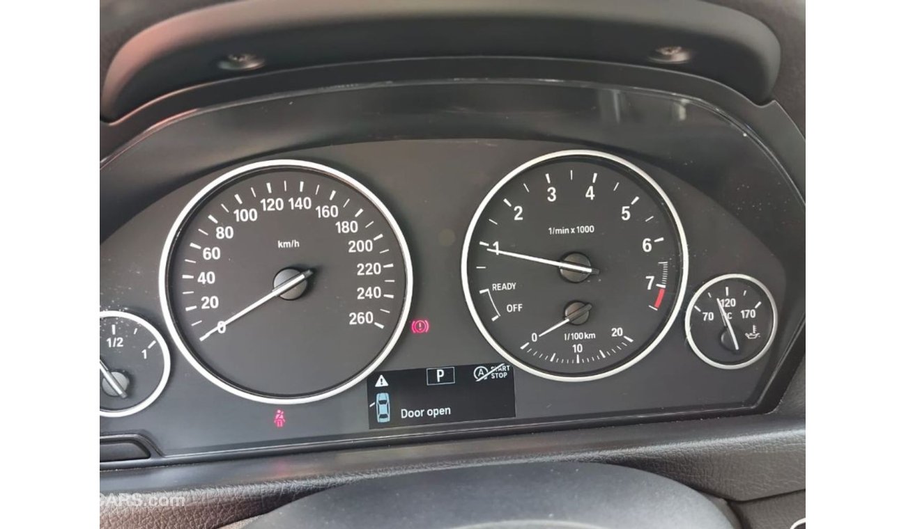 BMW 318i I Brand New 2018 Under Warranty GCC