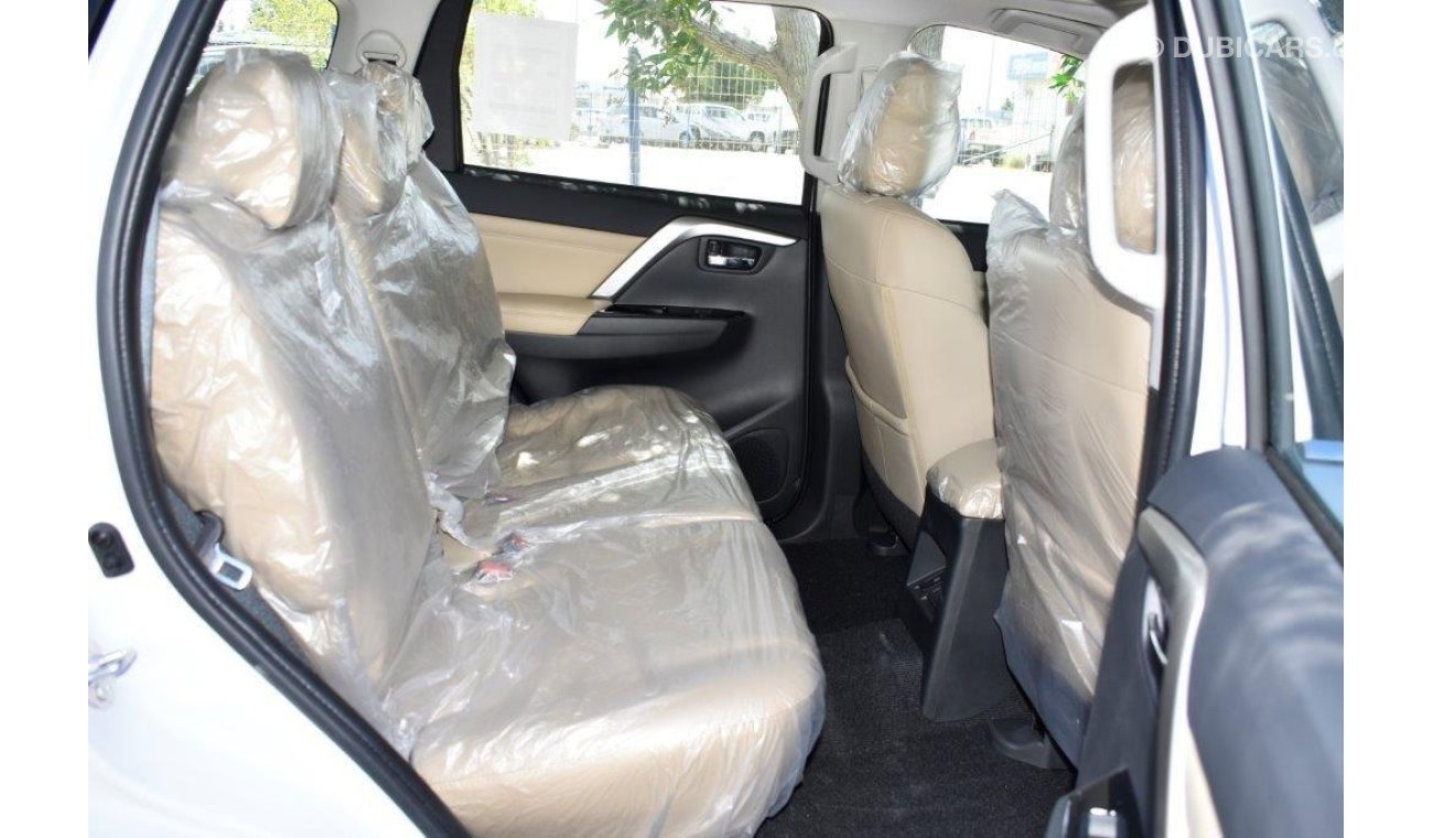 Mitsubishi Montero GLS PREMIUM SPORT 3.0L PETROL 7 SEAT AT