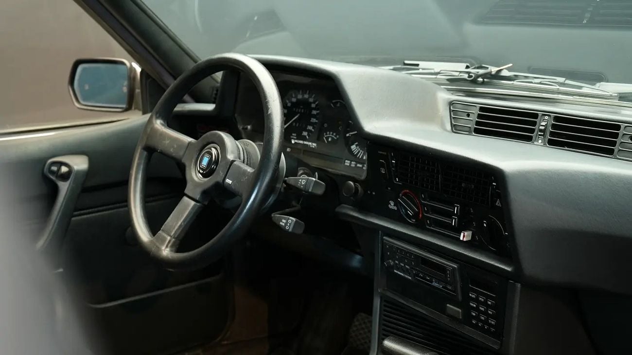 بي أم دبليو 6 سيريز جي تي 635CSI Japanese Specs Classic Coupe