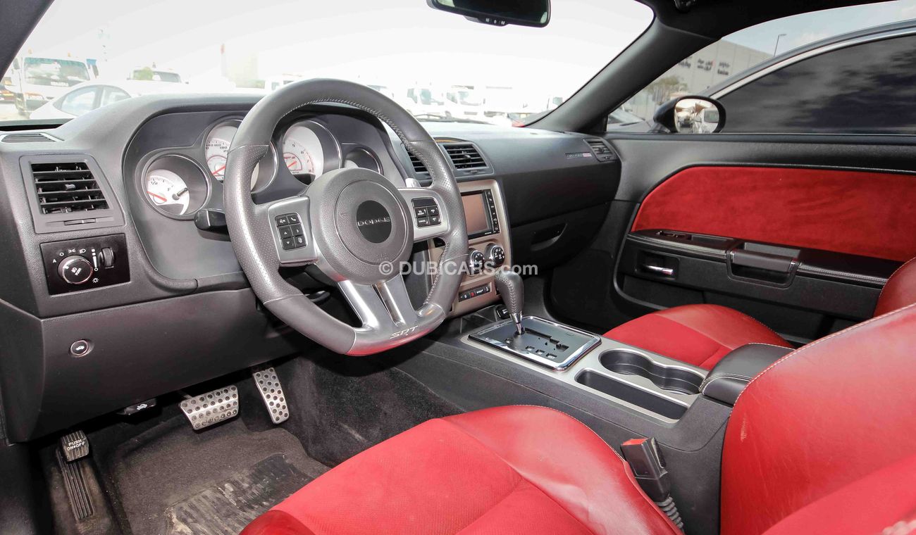 Dodge Challenger SRT8  392 Hemi