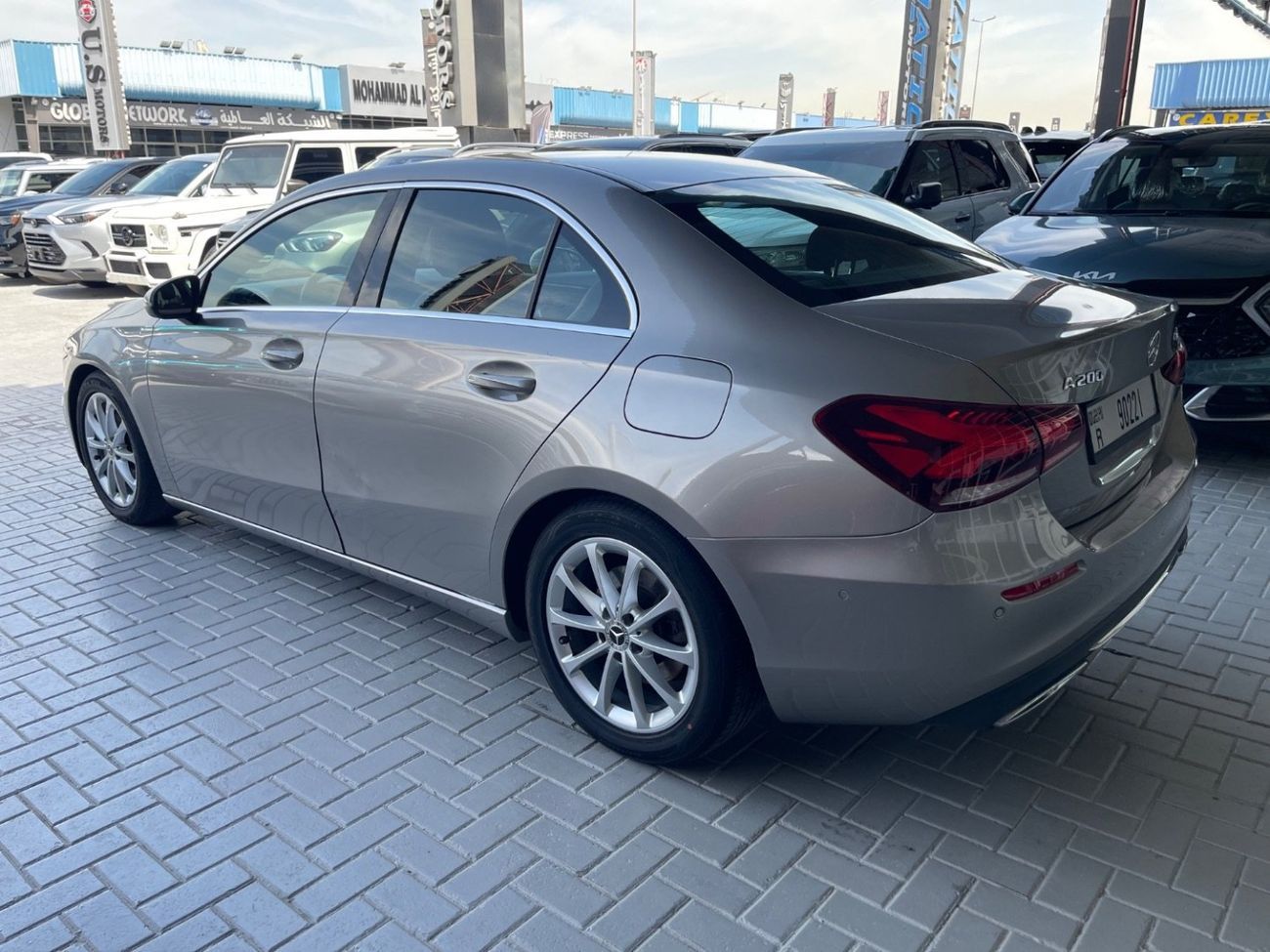 مرسيدس بنز A 200 Premium + 1.4L