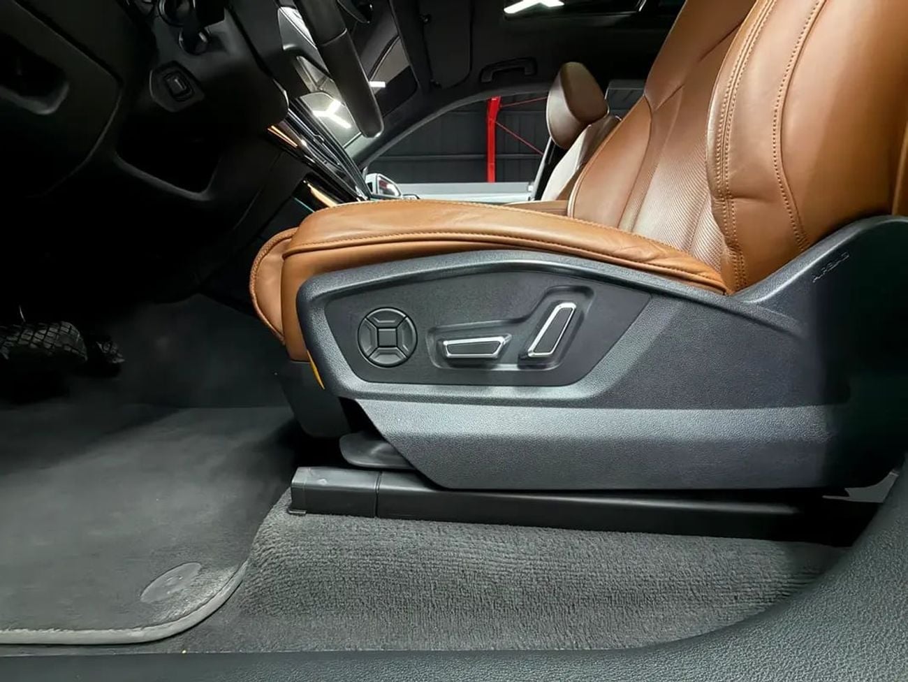 Audi Q8 55 TFSI S-LINE
