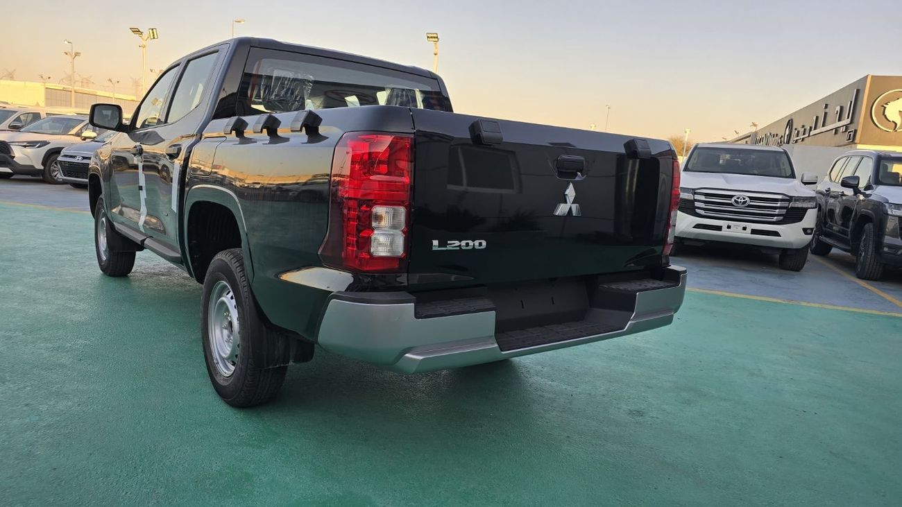 Mitsubishi L200 GL 2.4L 4WD DC MT DIESEL