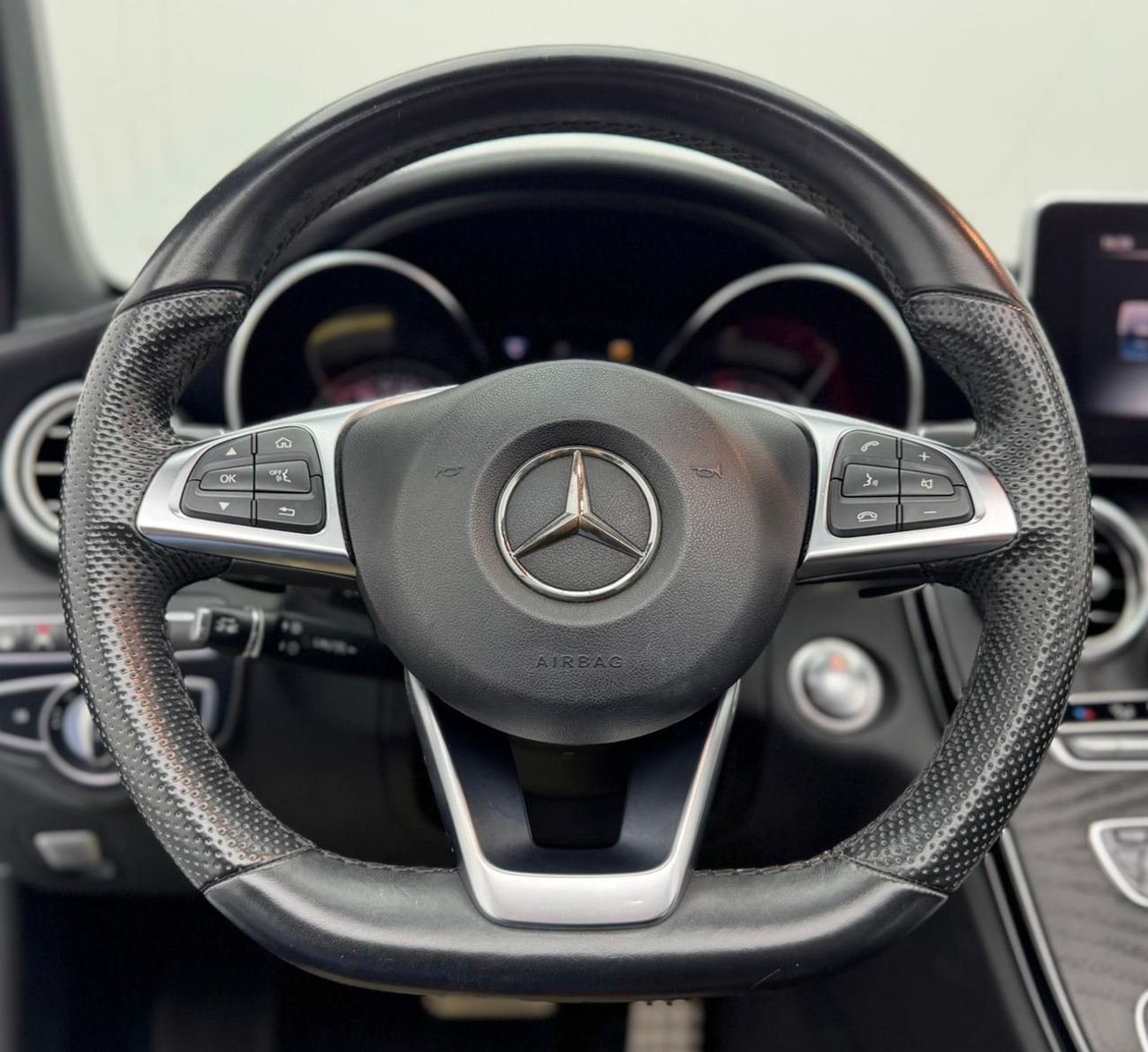 Mercedes-Benz C 300 AMG Pack 2.0L 2018 Mercedes-Benz C300 AMG Convertible, 1 Year Warranty, Mercedes Service History, GC