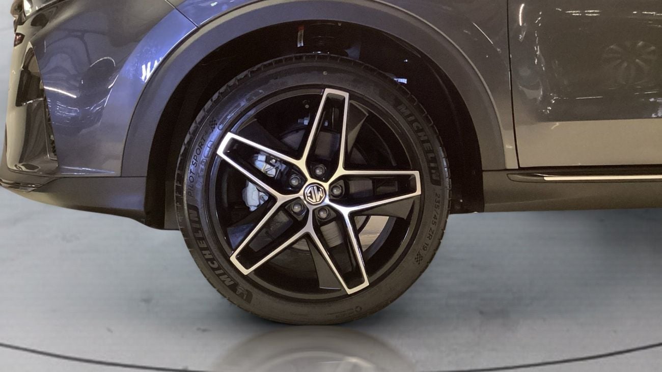 MG RX5 1.5T LUX 2WD | Guaranteed Warranty | 0 Down Payment