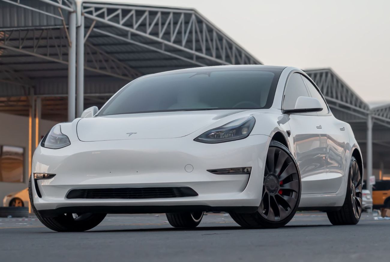 تسلا موديل 3 Performance (AWD)
