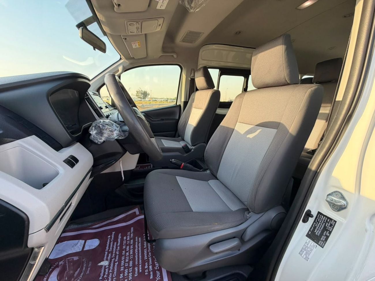 تويوتا هاياس 2020 Toyota Hiace 3.5L V6 GCC- Passenger - Patrol - Manual - 13 Seater - No Accident