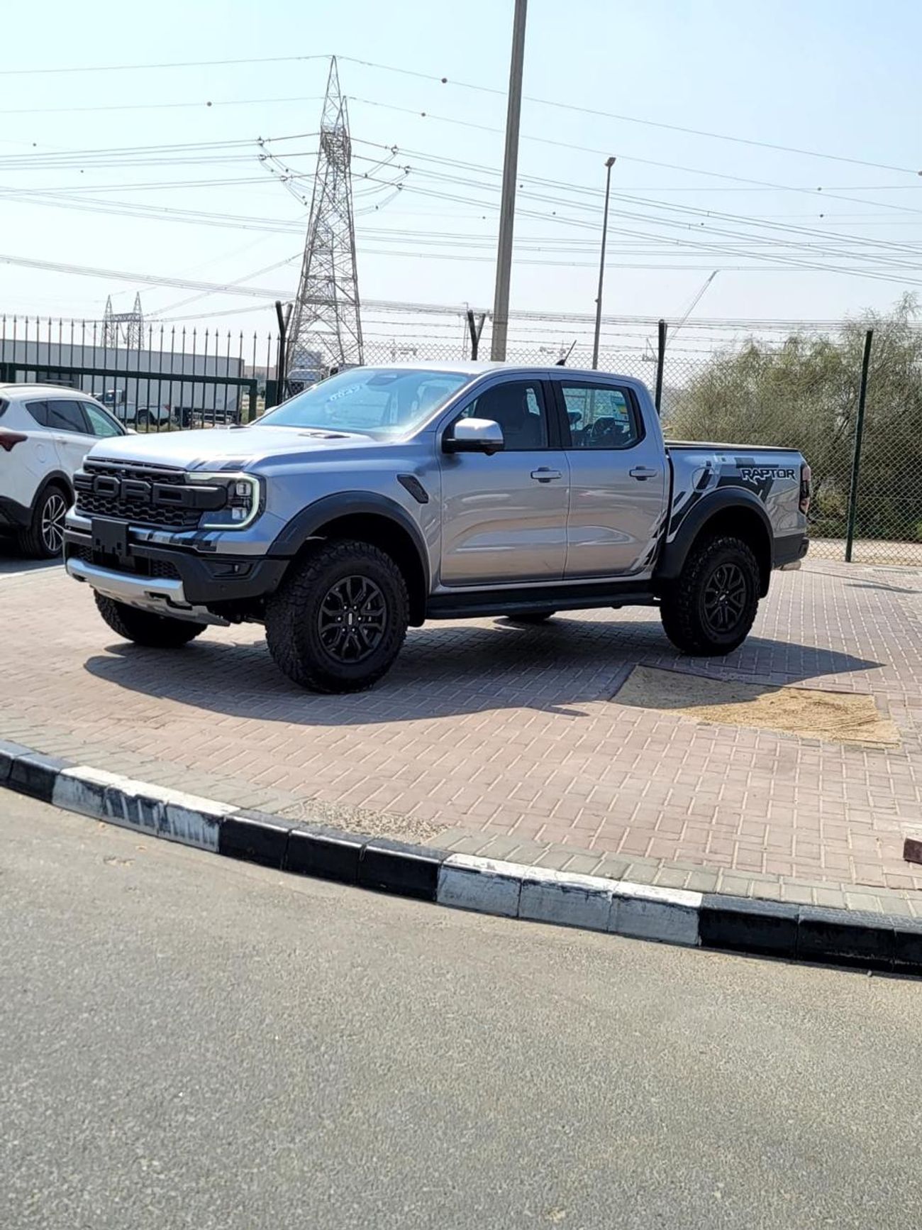 فورد رينجر رابتور 3.0L PETROL GCC SPECS