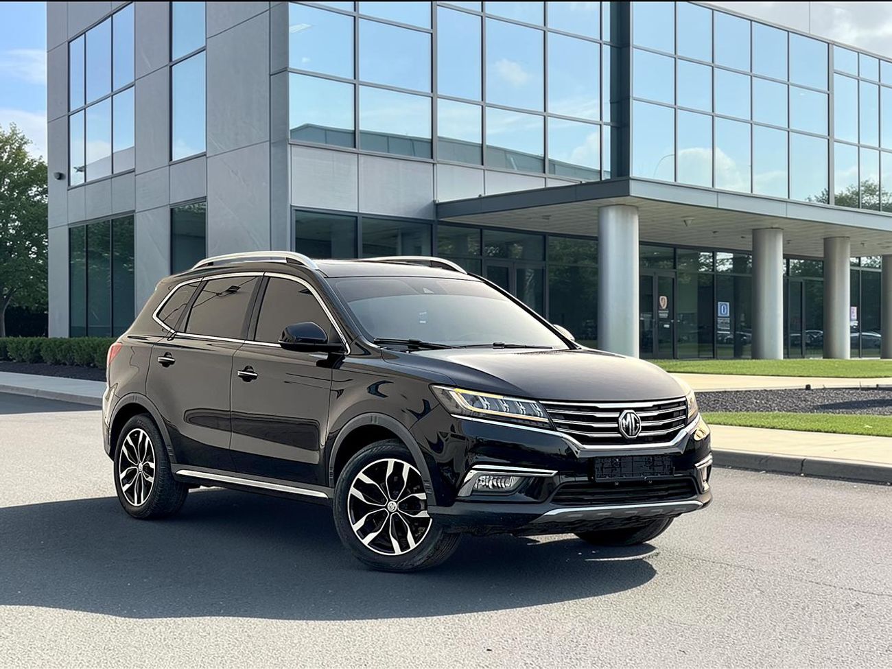 أم جي RX5 AED 568 P.M | MG RX5 | LUXURY | ORIGINAL PAINT | GCC | 0% DOWNPAYMENT