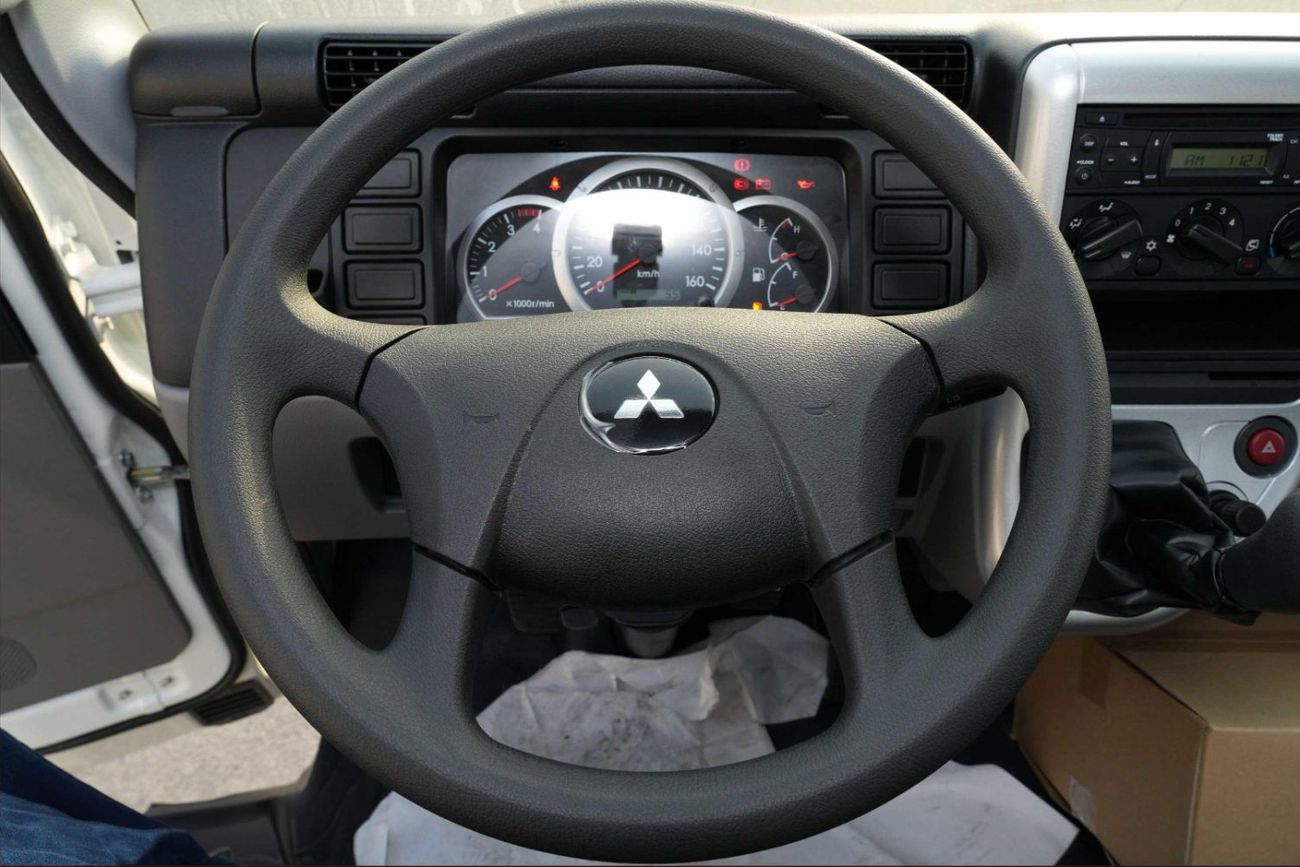 Mitsubishi Fuso Canter 4.2L CHASSIS M/T DIESEL