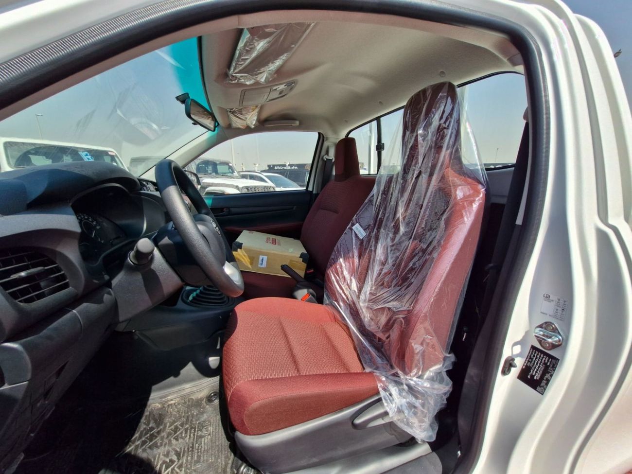 Toyota Hilux 2024 Toyota Hilux S/C P/up 4x2 2.0L Petrol Brand 0Km