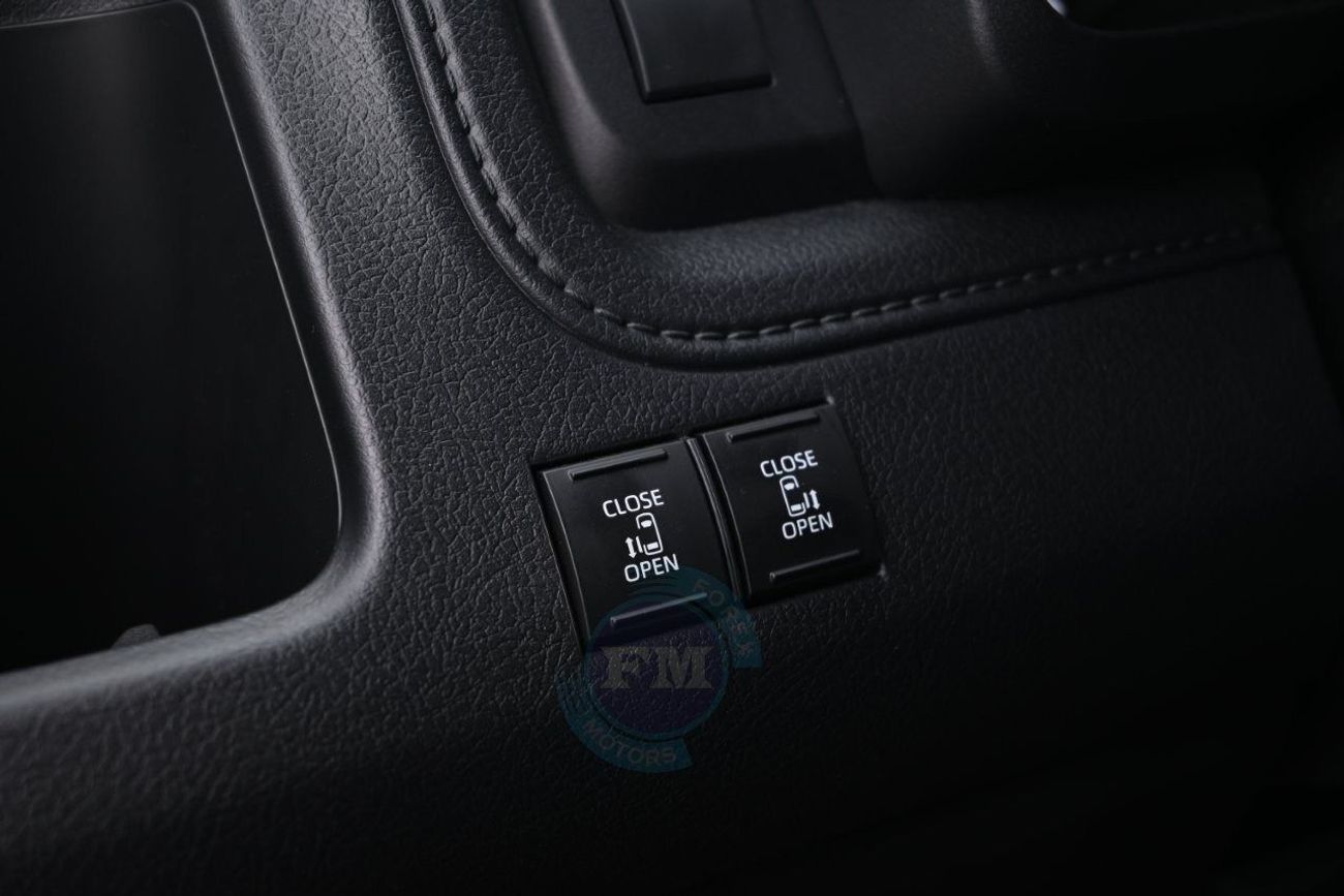 Toyota Granvia Premium V6 3.5L Petrol Automatic