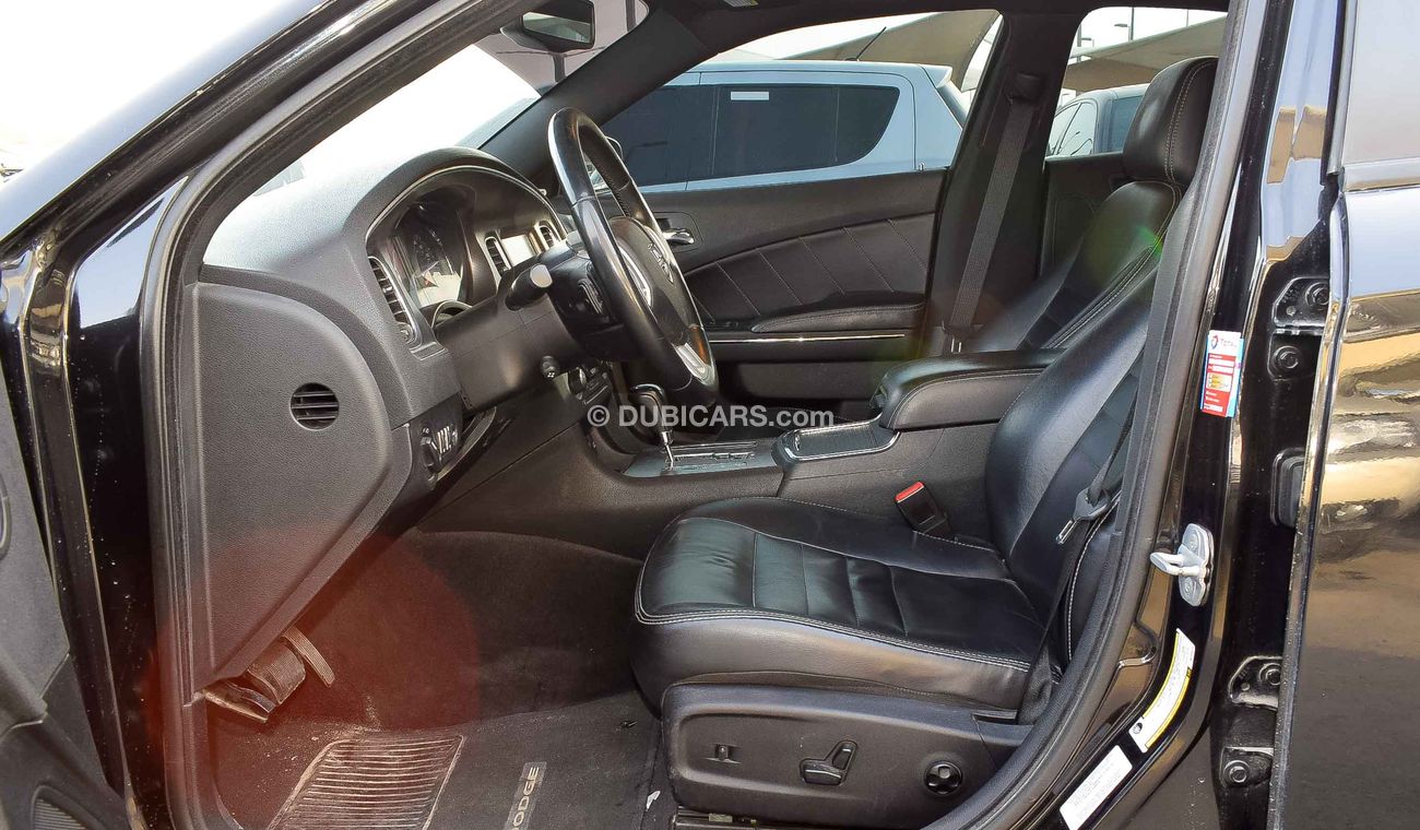 دودج تشارجر 2011 Hemi 5.7 ltr kit SRT8 Full options