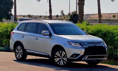 Mitsubishi Outlander GLX High 2.4L 910-Mothly l GCC l Cruise, Camera, 4WD l Accident Free