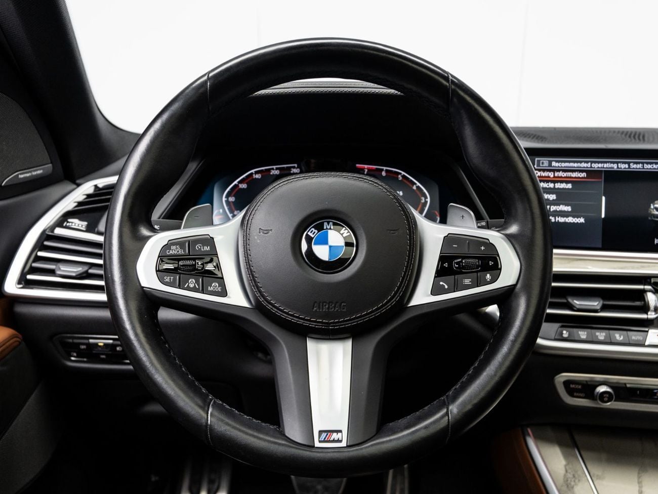بي أم دبليو X5 40i M SPORT 40i M Sport 3.0L 2022 BMW X5 xDrive 40i, 3.0L TC I6, AWD, 340 bhp, 8 Speed Automatic