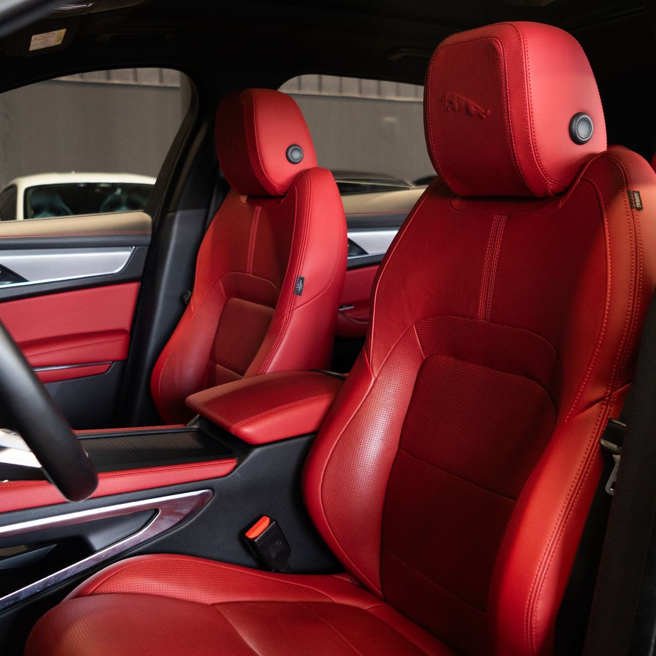 Jaguar F Pace R-Dynamic SE 2.0L AED 2,586 pm • 0% Downpayment • F-Pace R-Dynamic SE • 1 Year Warranty