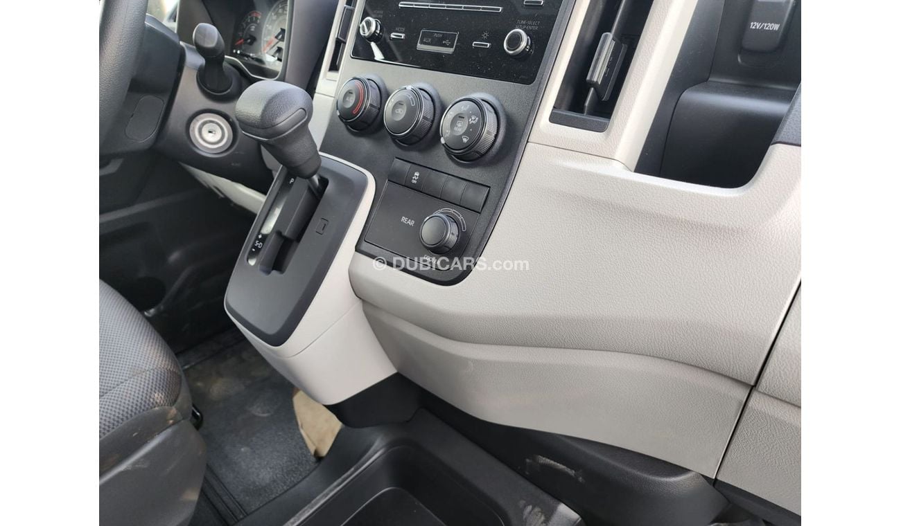 تويوتا هاياس TOYOTA HIACE 3.5 V6 AUTOMATIC