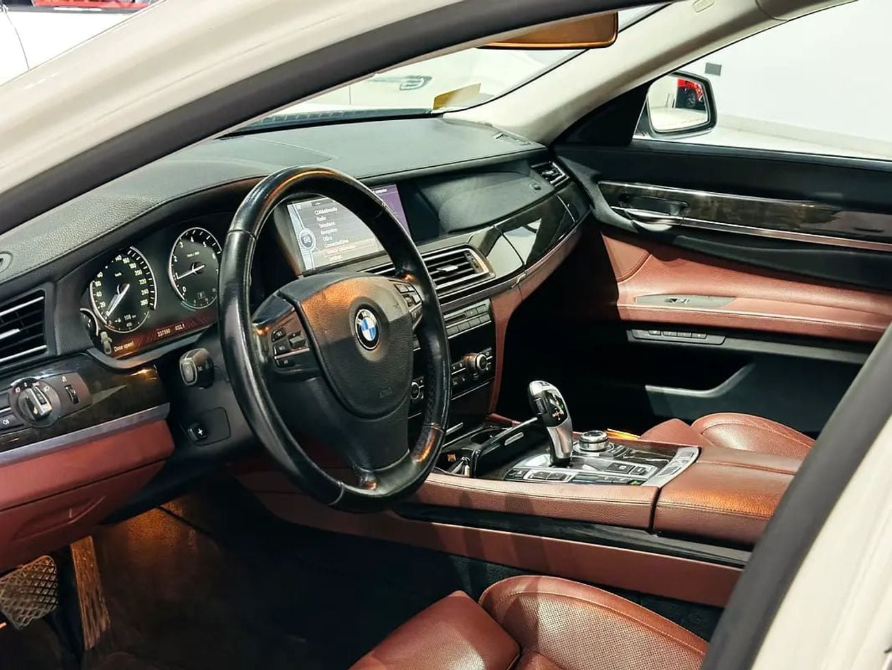 BMW 740Li EXCLUSIVE