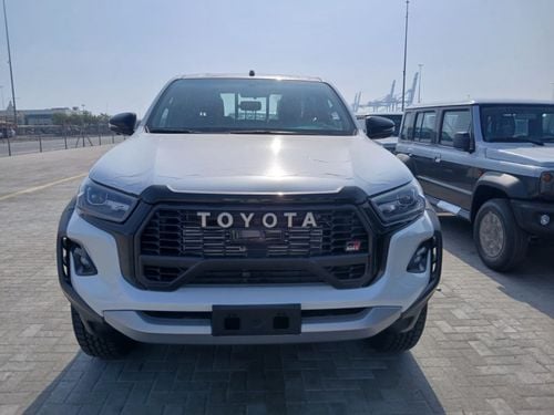 تويوتا هيلوكس GR SPORT
