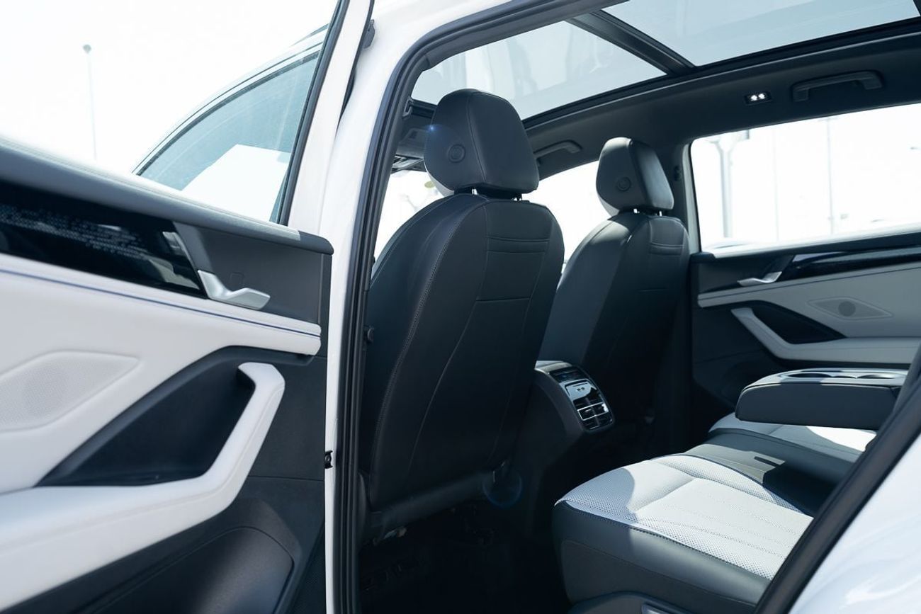 Volkswagen Tiguan L Pro 380TSI 2WD R-Line 2.0L Smart Leading 2025