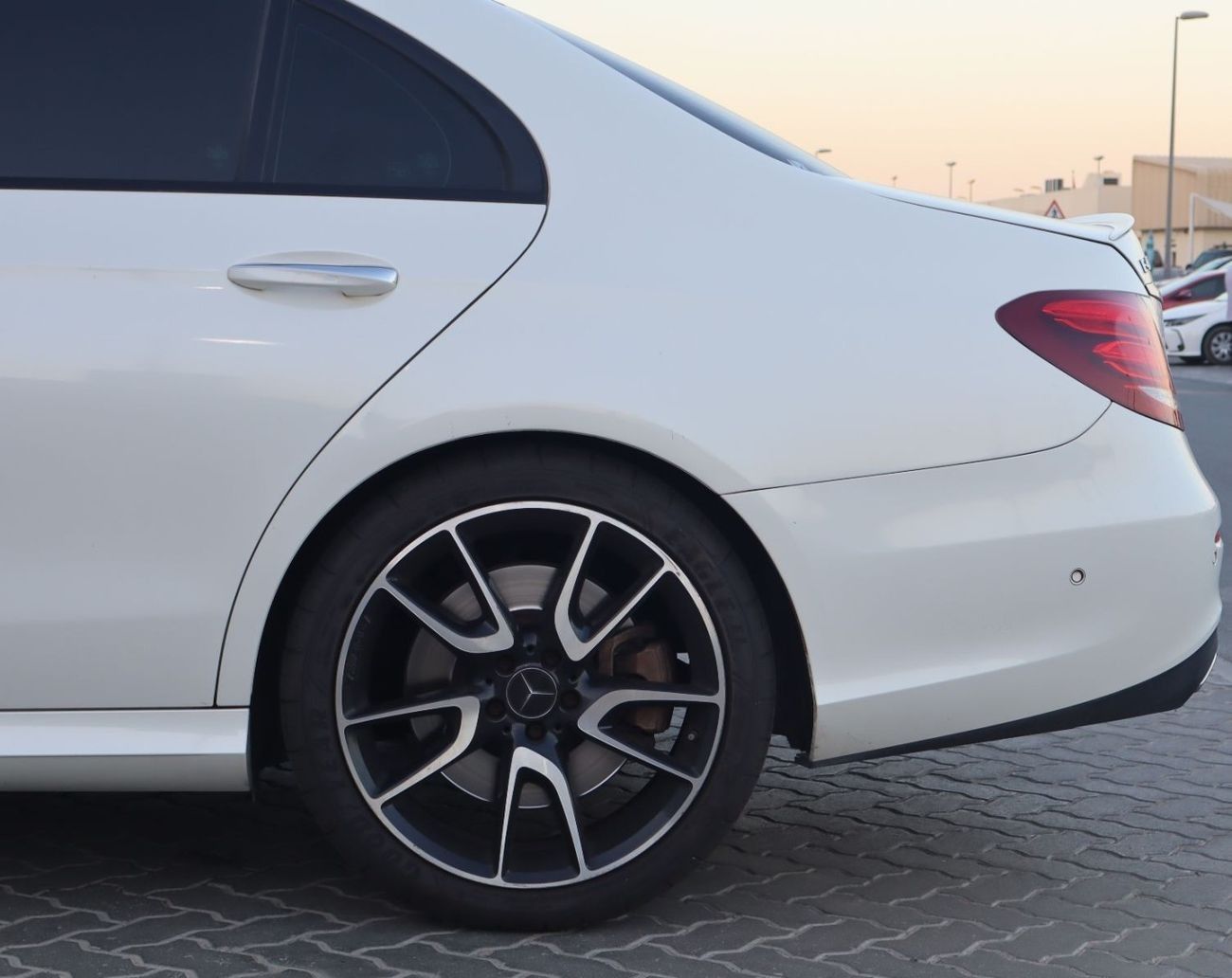 Mercedes-Benz E 43 AMG Std 3.0L