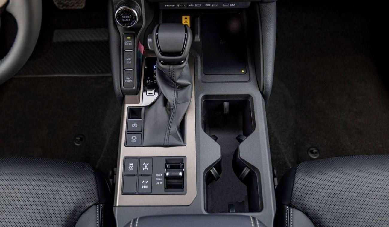 تويوتا برادو PRADO 250 2.4P AT FIRST EDITION MY2025 – SAND & GREY ROOF