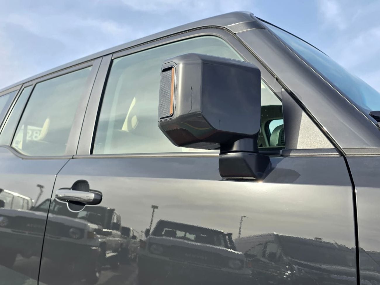 تويوتا برادو Toyota land Cruiser prado  MID 2.4l petrol Turbo A/T SUV 4WD  grey color 2026 model