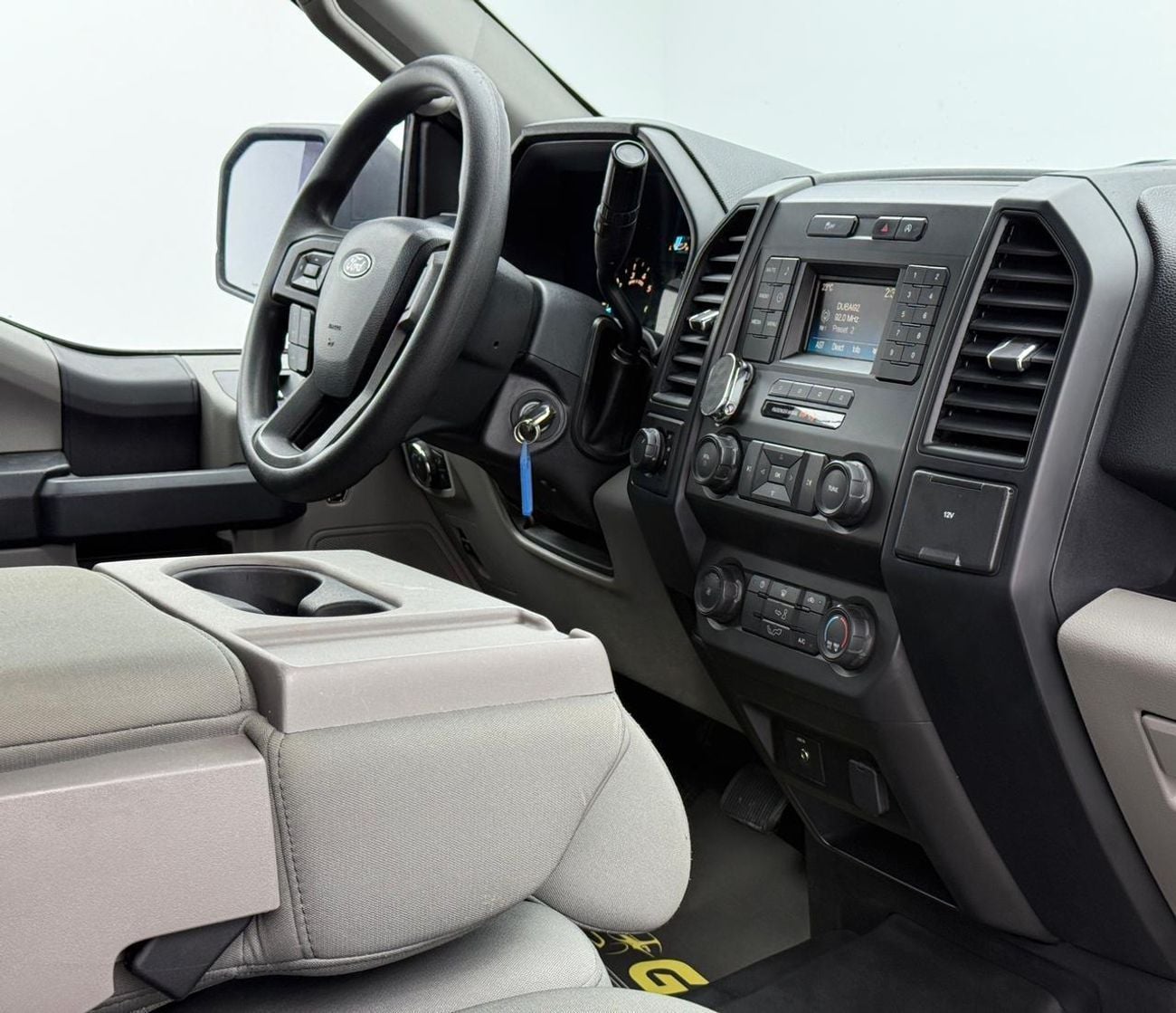 Ford F-150 XLT 2020 Ford F-150 Raptor Kit, 1 Year Unlimited Km Warranty, Full Service History, GCC