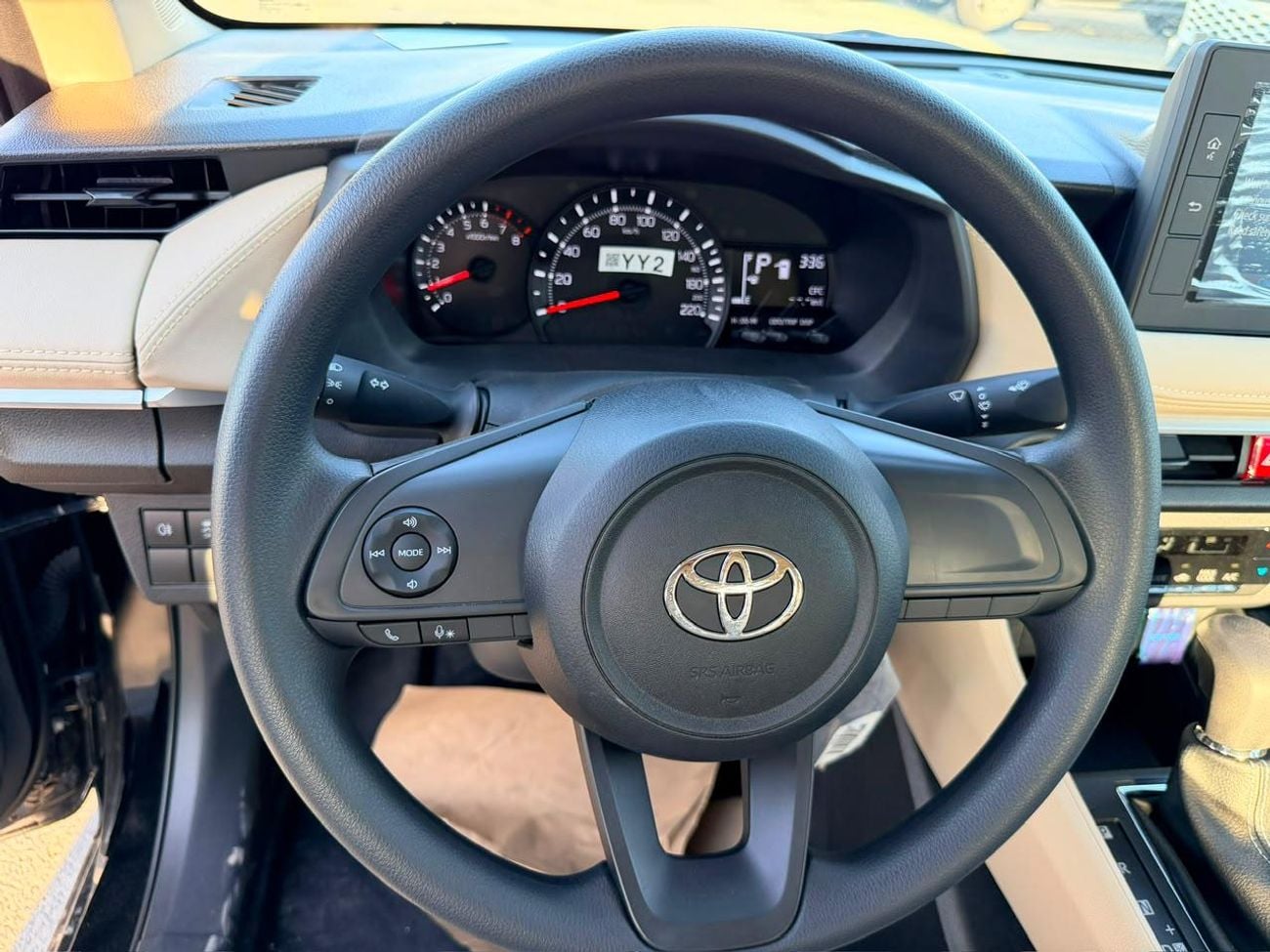 Toyota Yaris 2026 TOYOTA YARIS BASIC AT GCC SPEC WHITE